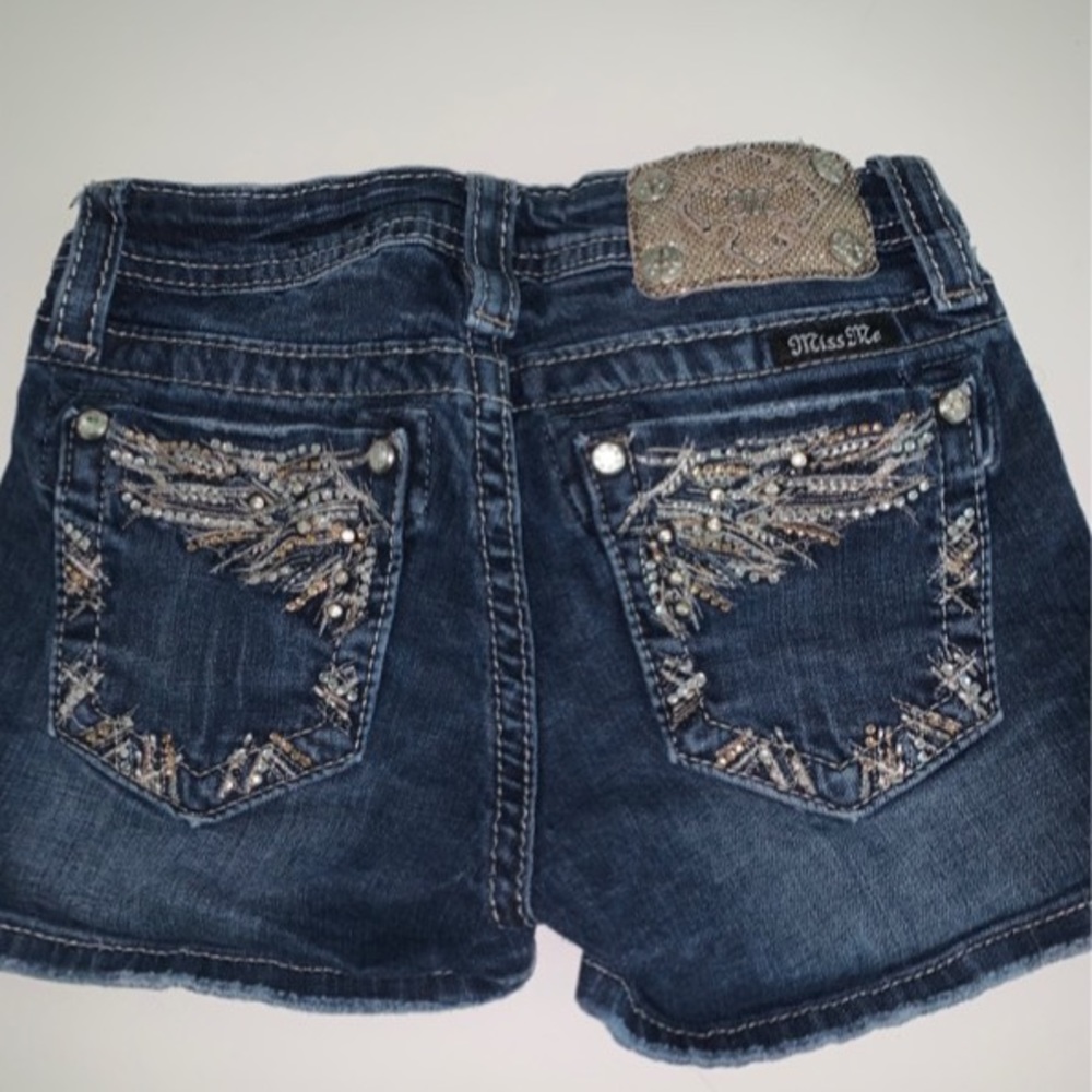 Shorts - Picture 2 of 2